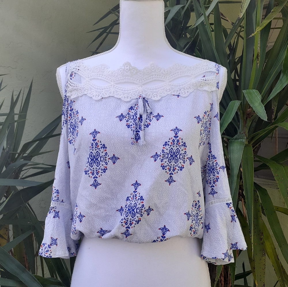 Cold Shoulder Lace Trim Blue and White Shirt